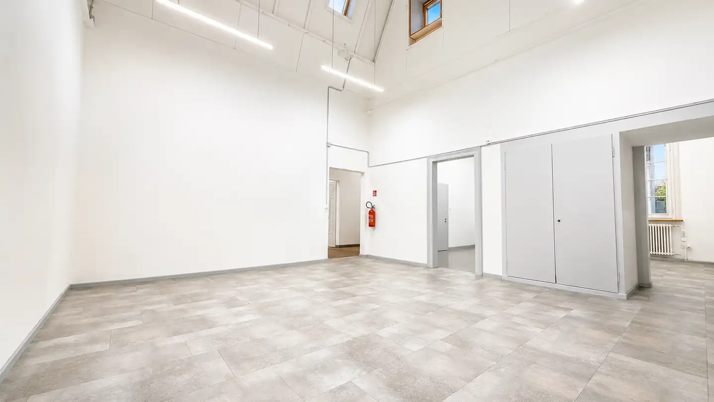 Commercial for rent - Madetswilerstrasse 27, 8332 Russikon