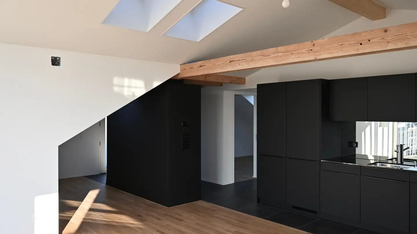 Dachgeschosswohnung mieten - Schulhausstrasse 12, 3210 Kerzers