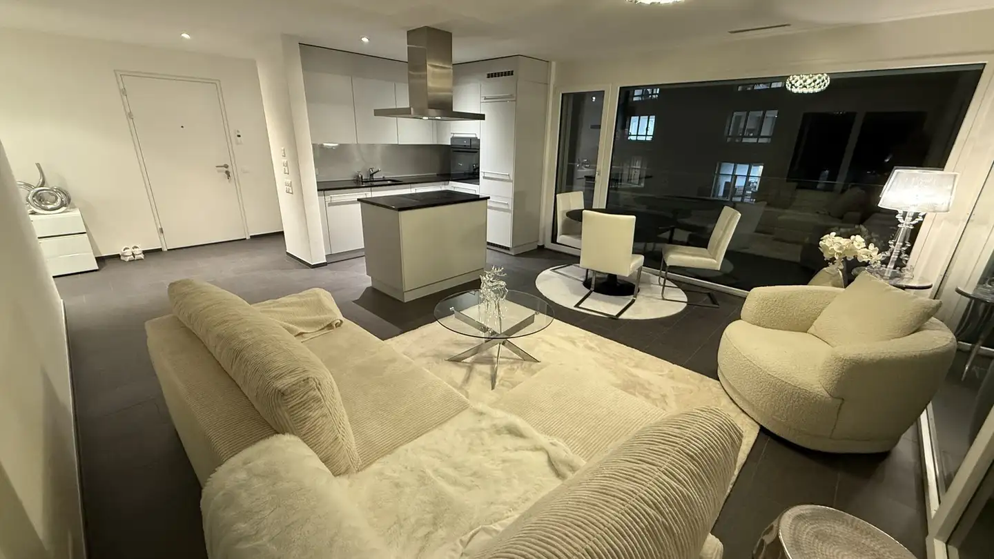 Wohnung mieten - Rebhaldenstrasse 16, 8807 Freienbach - Foto 2