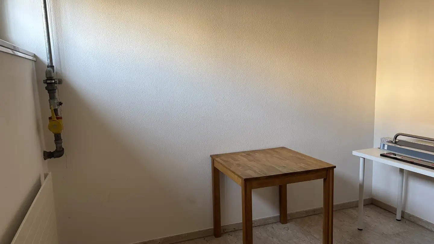 Commercial à louer - 8047 Zürich - Photo 2