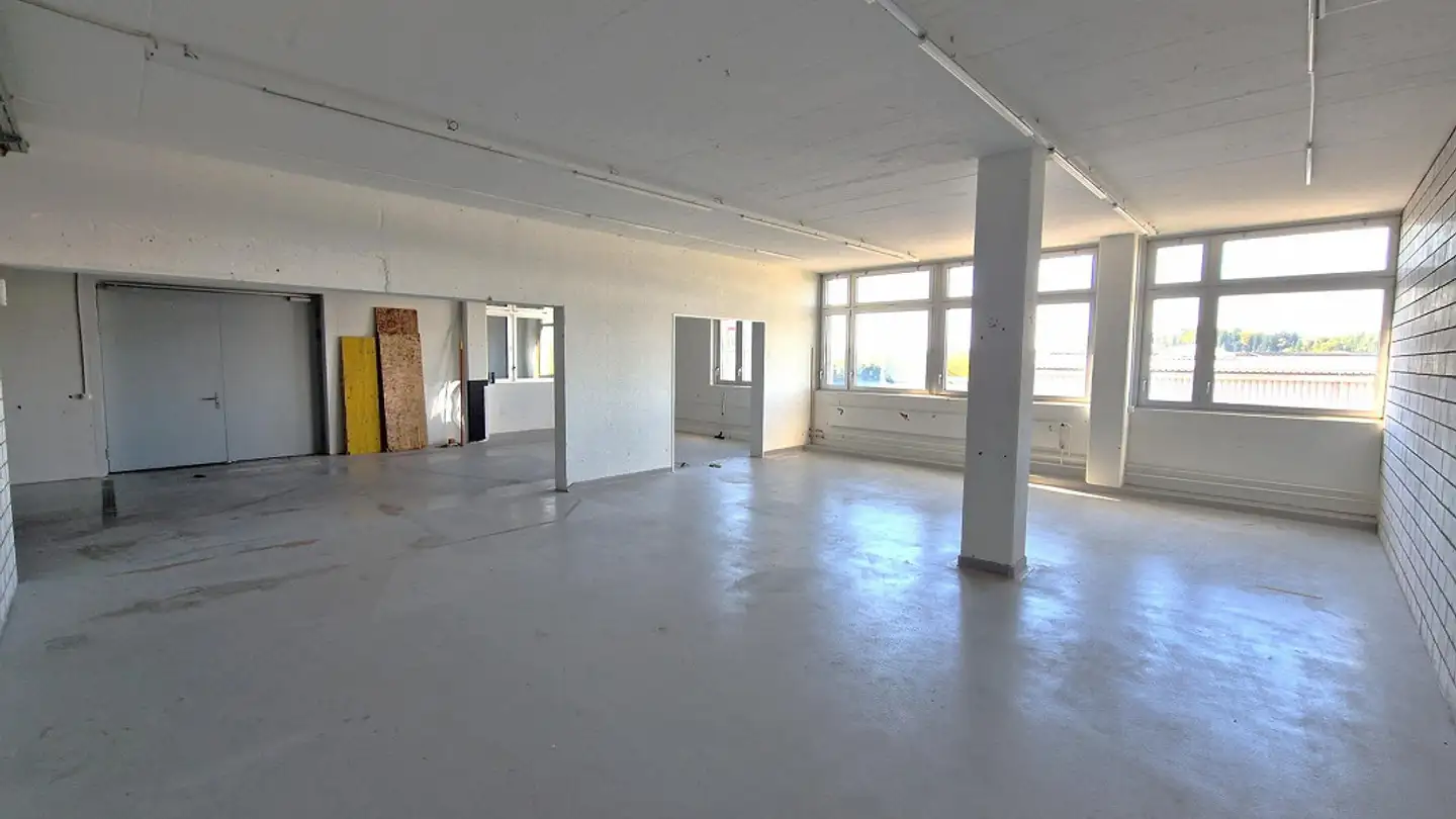 Gewerbe mieten - Hinterbergstrasse 56, 6312 Steinhausen