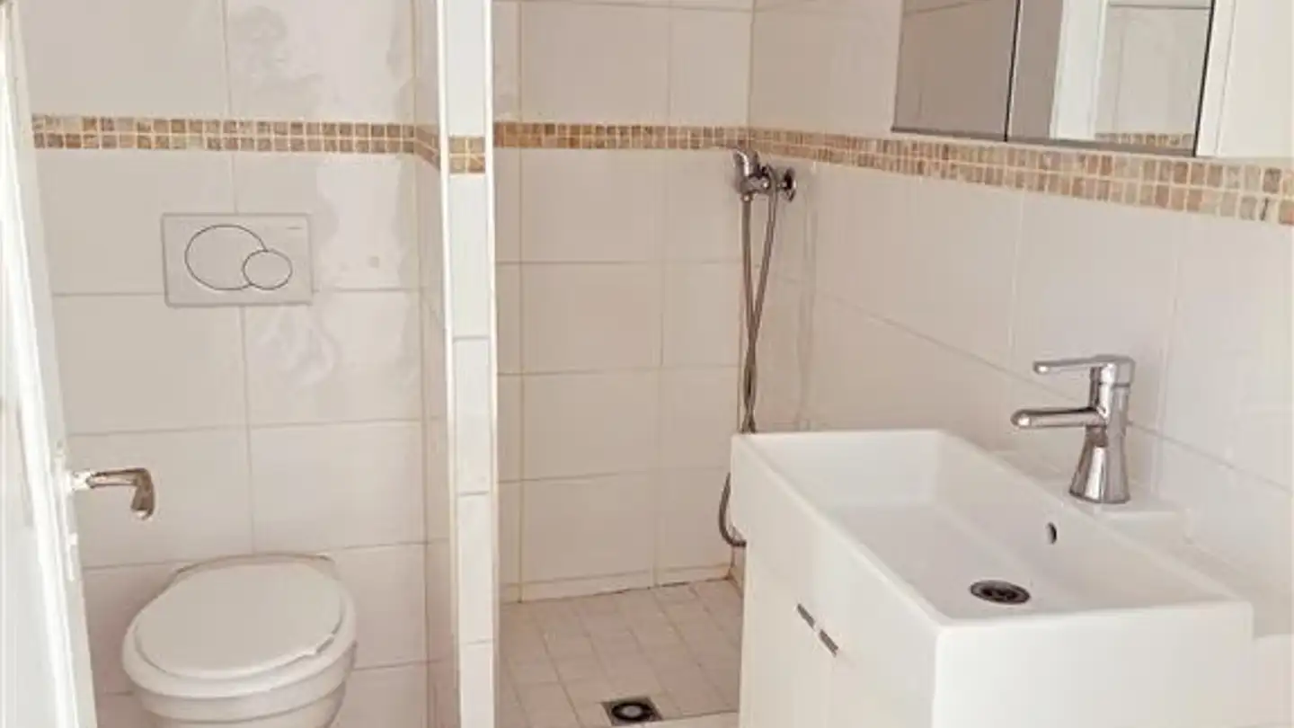 Apartment for rent - Rue Centrale, 3960 Sierre - Photo 4