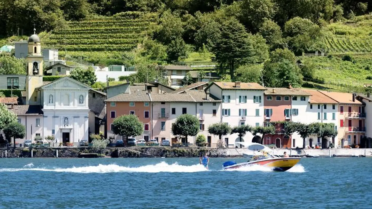 Edificio ad uso misto in vendita - 6827 Brusino Arsizio