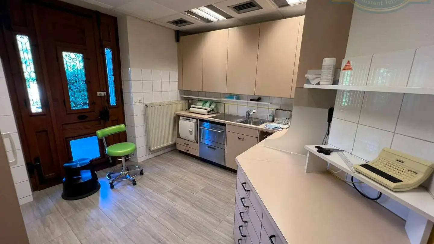 Commercial for rent - Rue Du Jura 23, 2900 Porrentruy - Photo 3