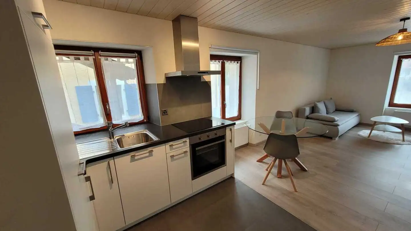 Furnished apartment for rent - Rue De La Gare 9, 2108 Couvet - Photo 2