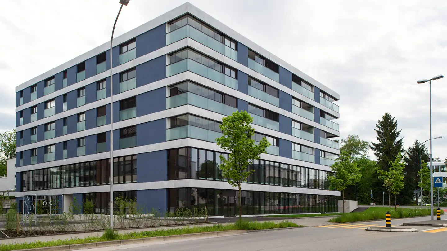 Kaufhaus mieten - Inwilerriedstrasse 61, 6340 Baar