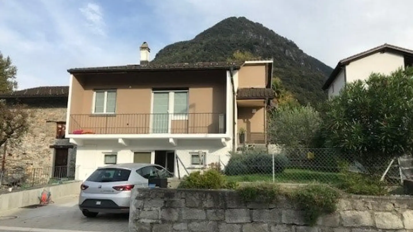 Single house for rent - 6517 Arbedo