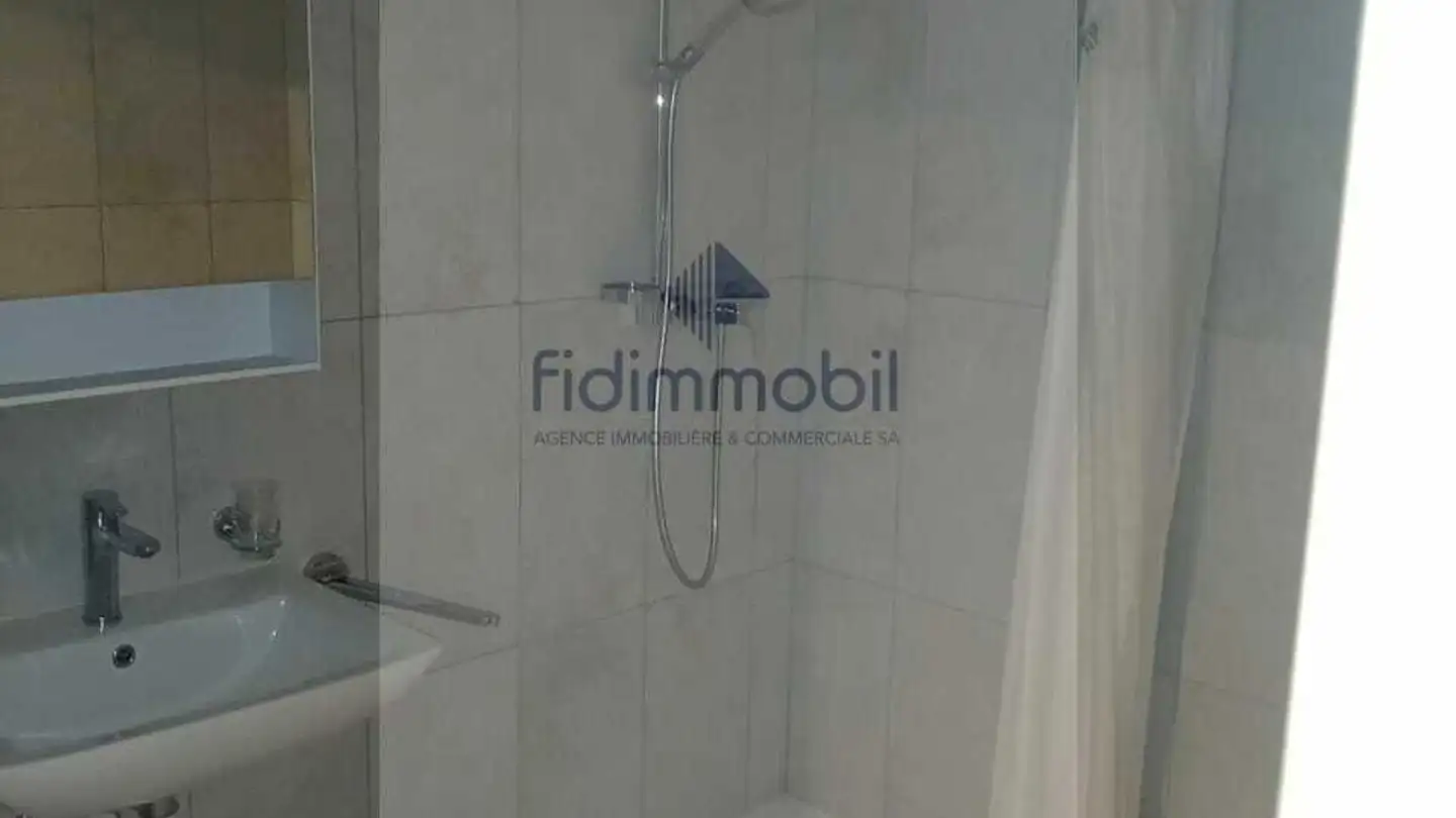 Appartamento in affitto - Rue De L'écluse 38, 2000 Neuchâtel - Photo 4