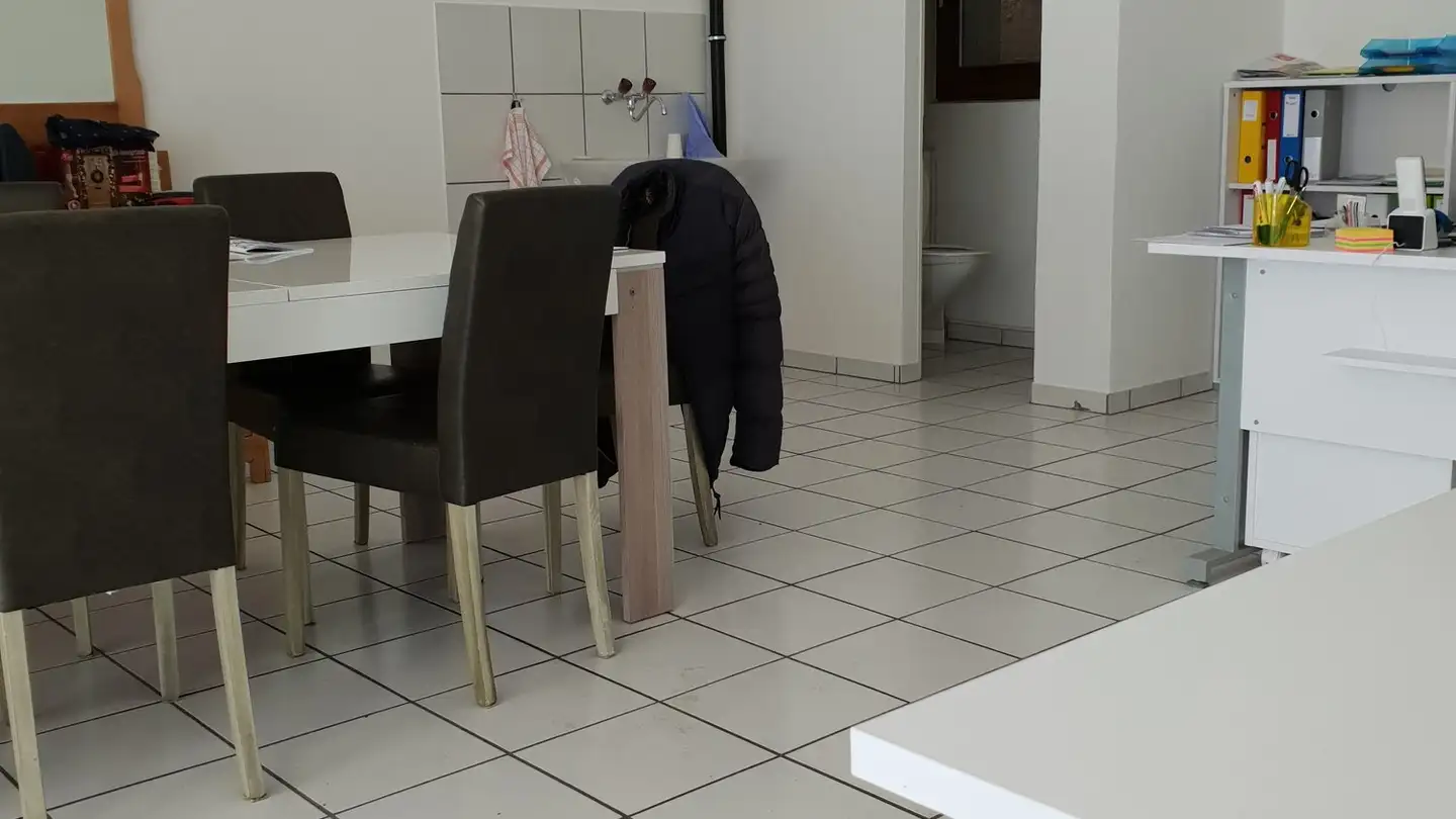 Shop for rent - Via S. Clau Sura 2, 7130 Ilanz - Photo 4