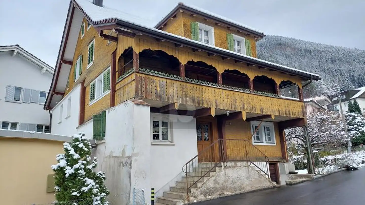 Mehrfamilienhaus kaufen - 6467 Schattdorf