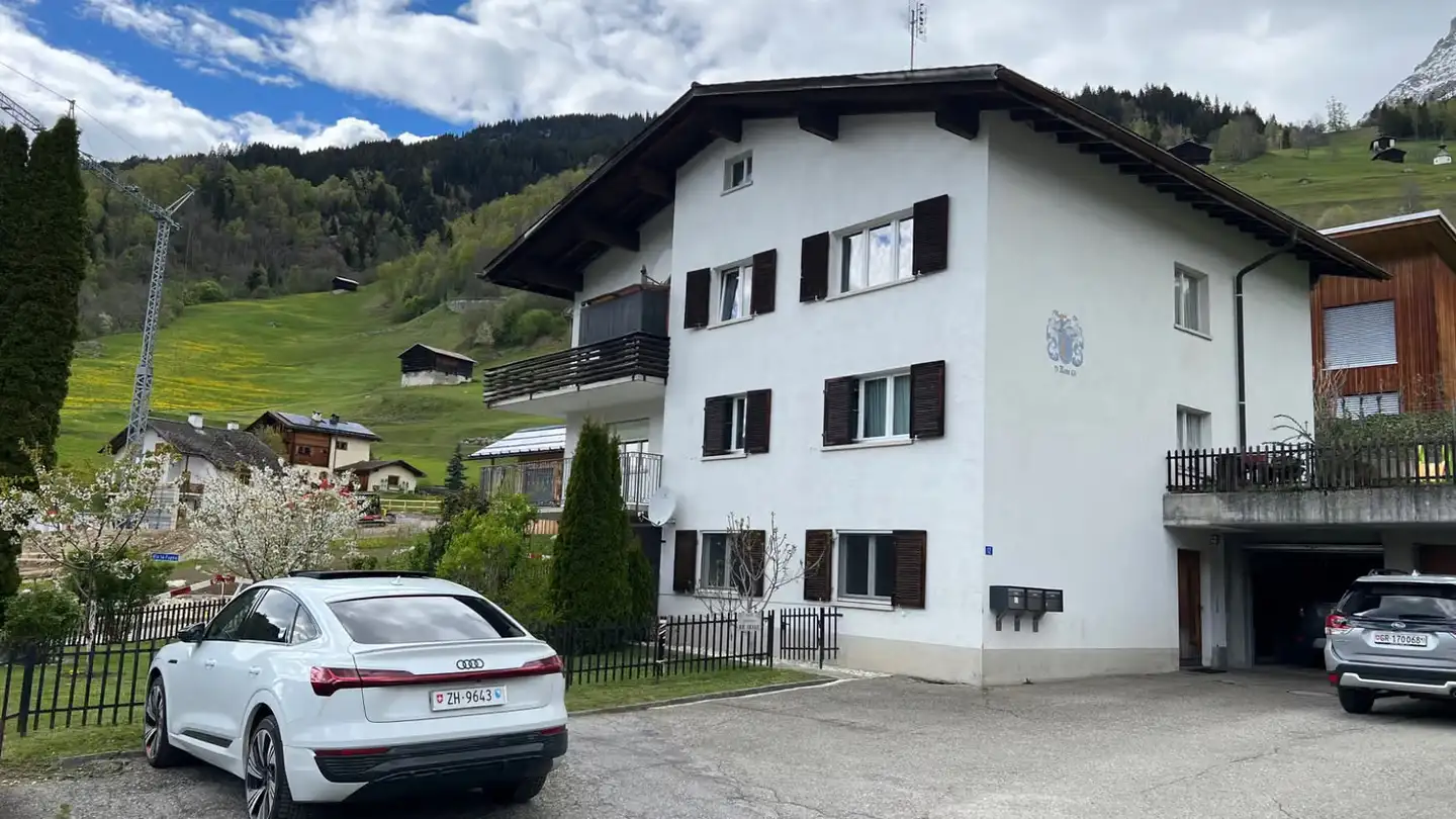 Appartamento in affitto - Via Fravia 12, 7172 Rabius