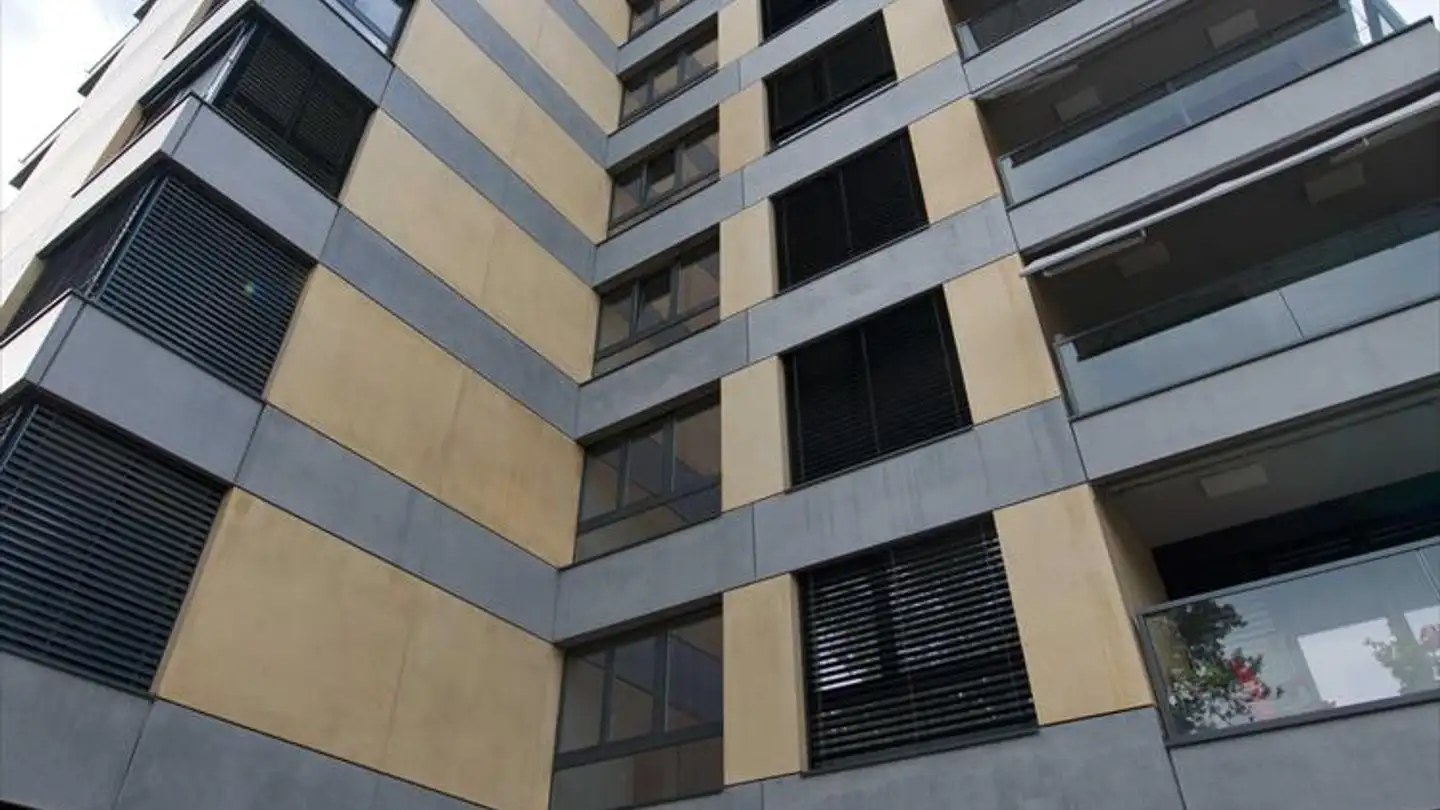 Outdoor parking space for rent - Chemin De Grange-Canal 38, 1224 Chêne-Bougeries - Photo 2