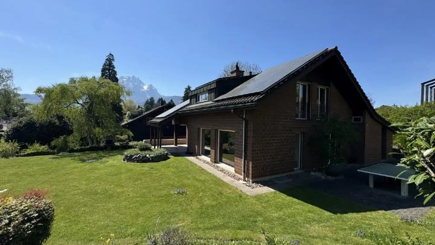 Single house for sale - 6047 Kastanienbaum