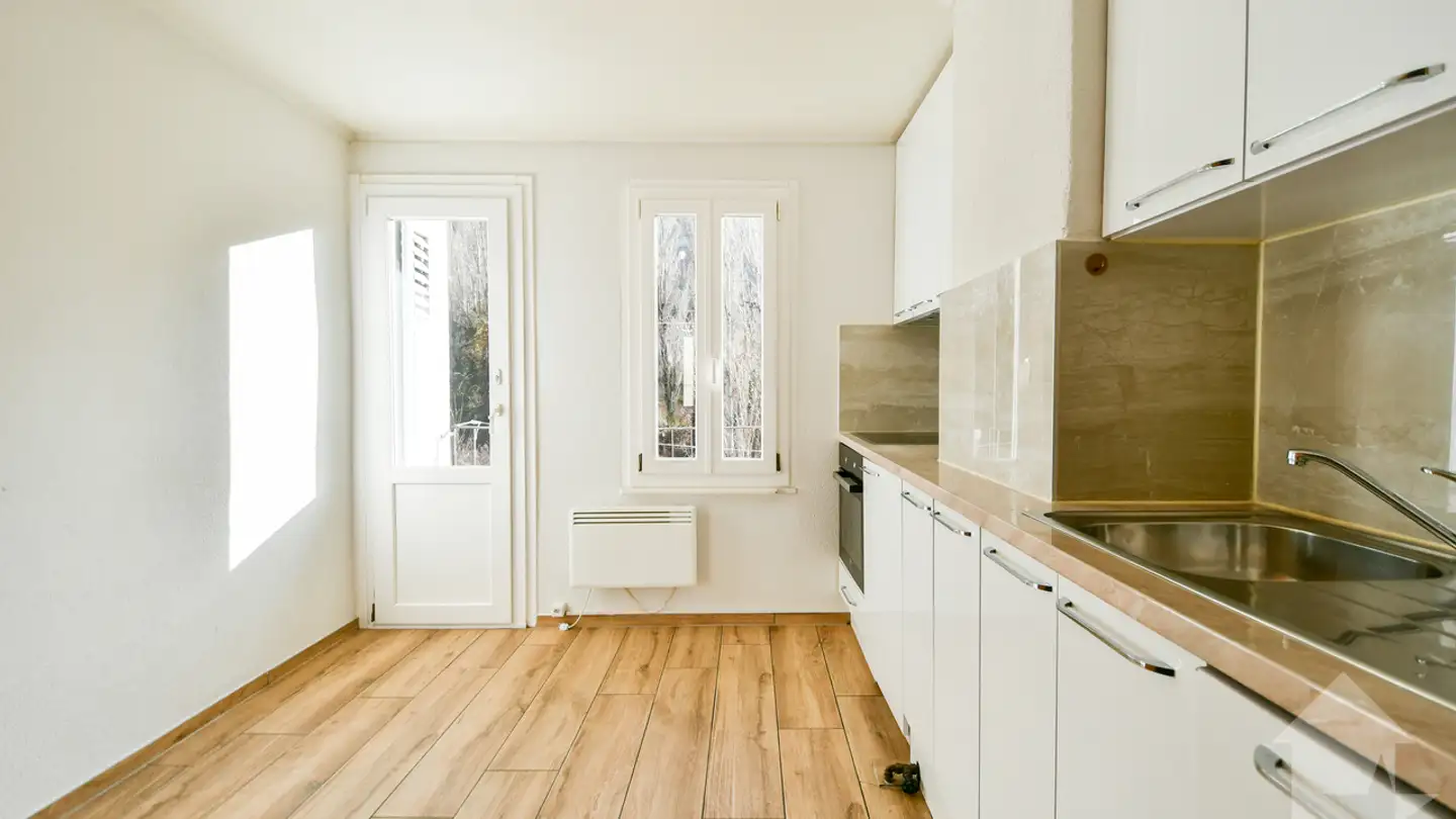 Apartment for sale - 1907 Saxon