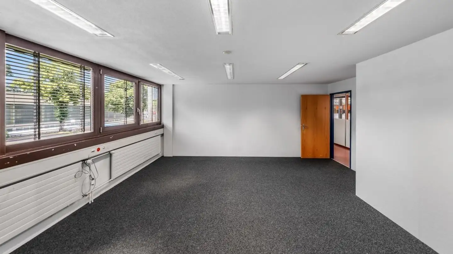 Bürofläche mieten - Industriestrasse 1, 3185 Schmitten FR - Foto 2