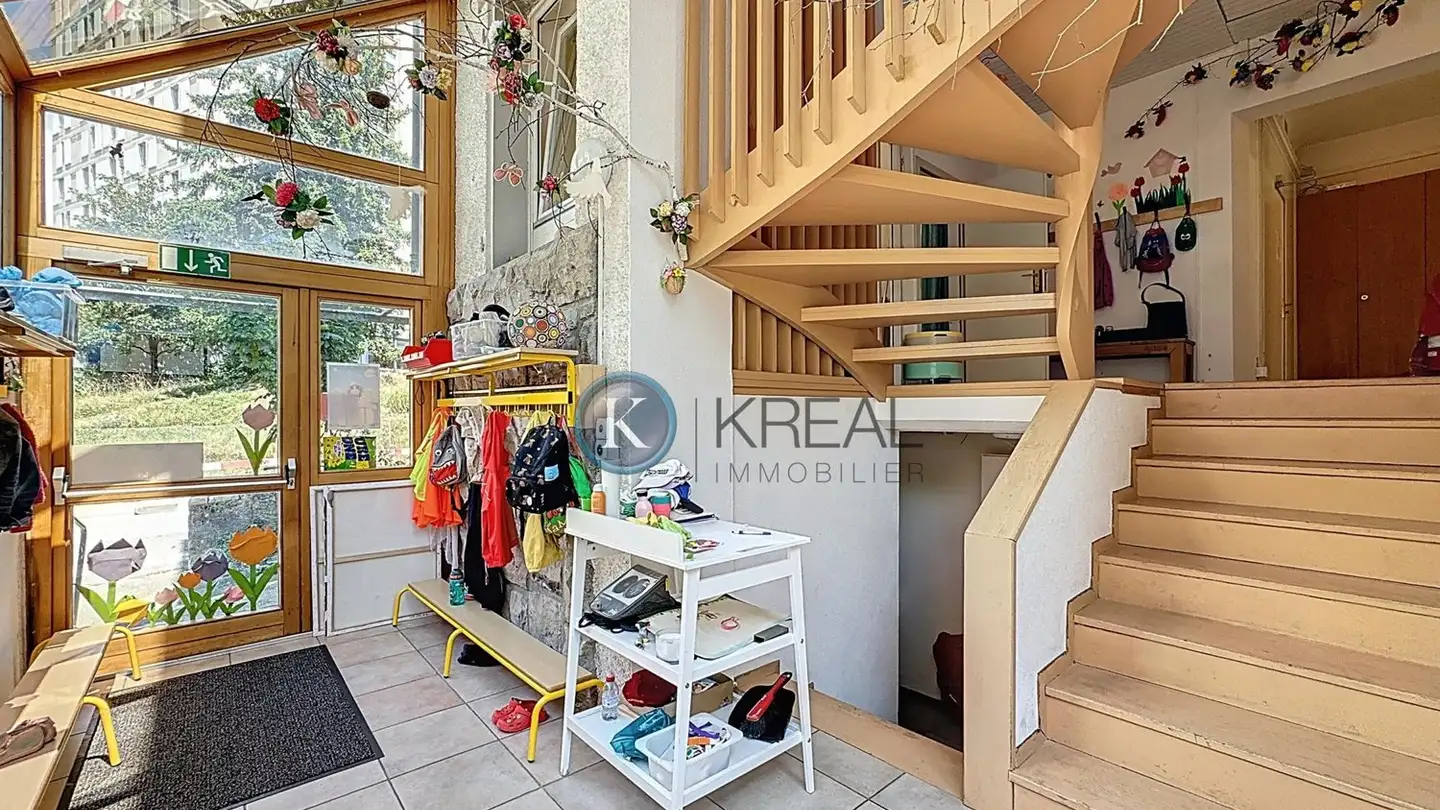 Mixed-use building for sale - 1005 Lausanne - Photo 3