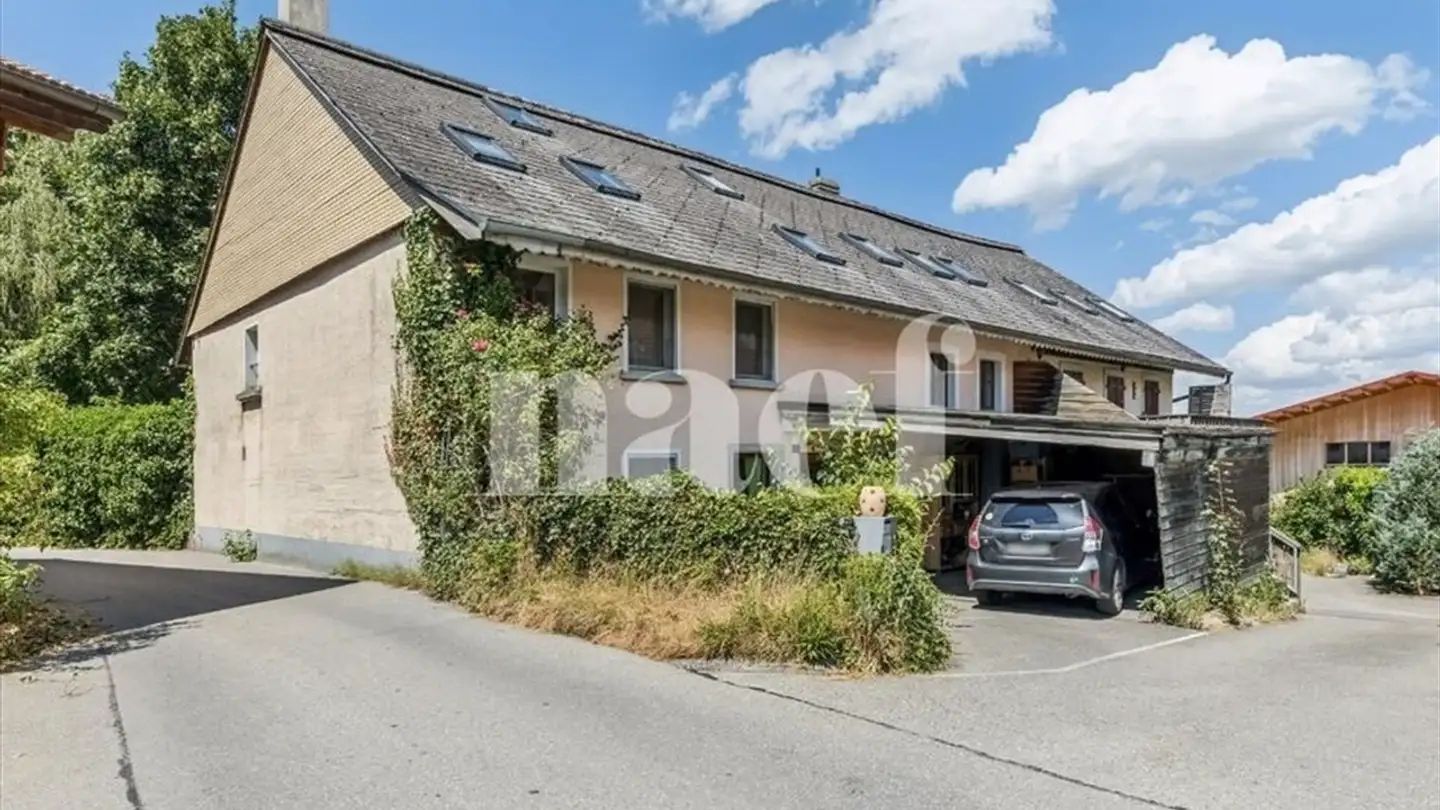 Semi-detached house for sale - 1642 Sorens