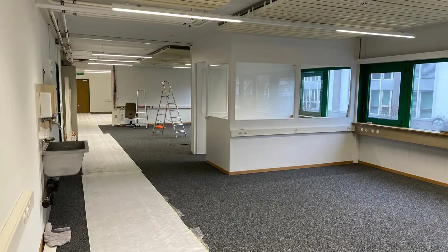 Industrieimmobilie mieten - Neuhofstrasse 7, 8630 Rüti ZH - Foto 3