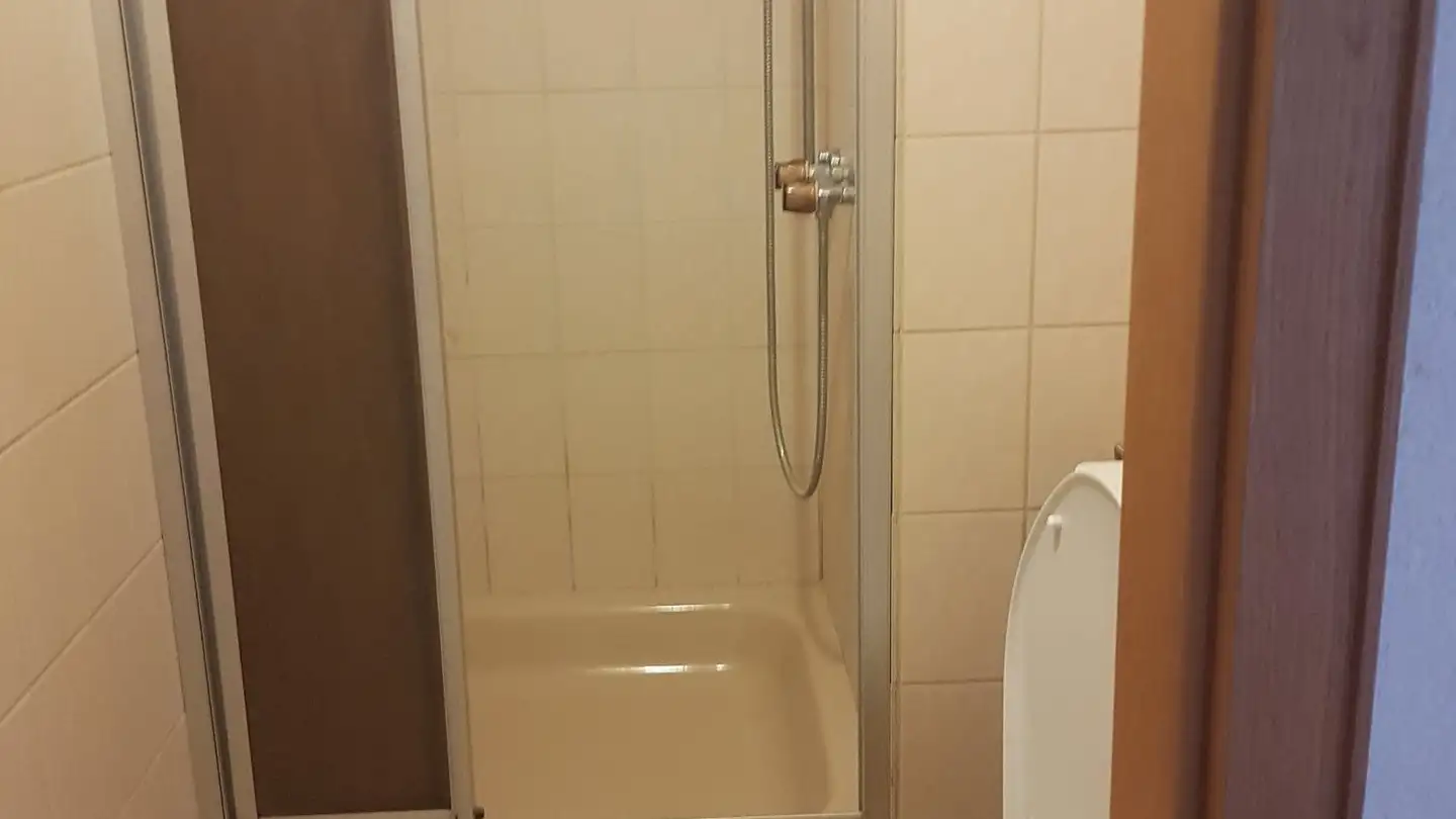 Wohnung mieten - Badstrasse 2, 8340 Hinwil - Foto 3