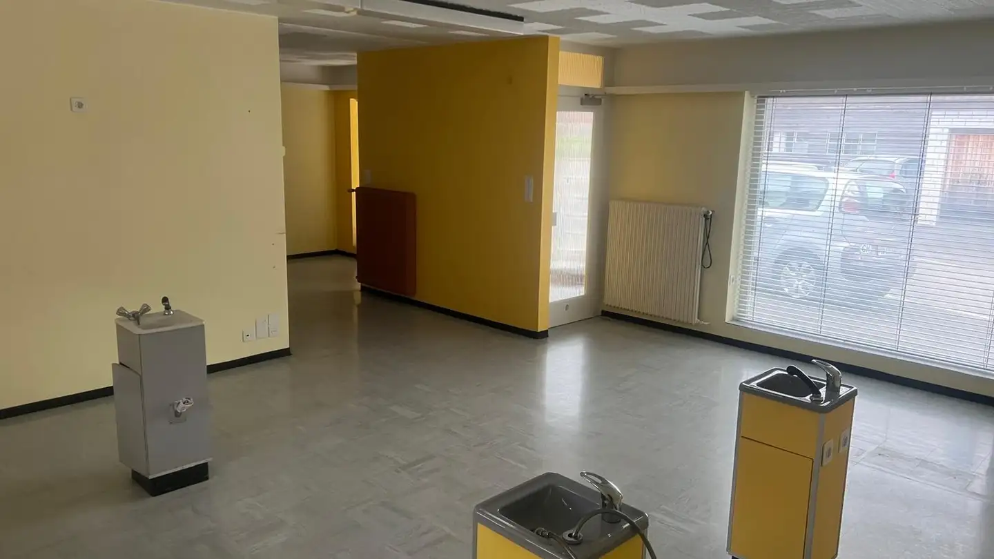 Commercial for rent - 4226 Breitenbach