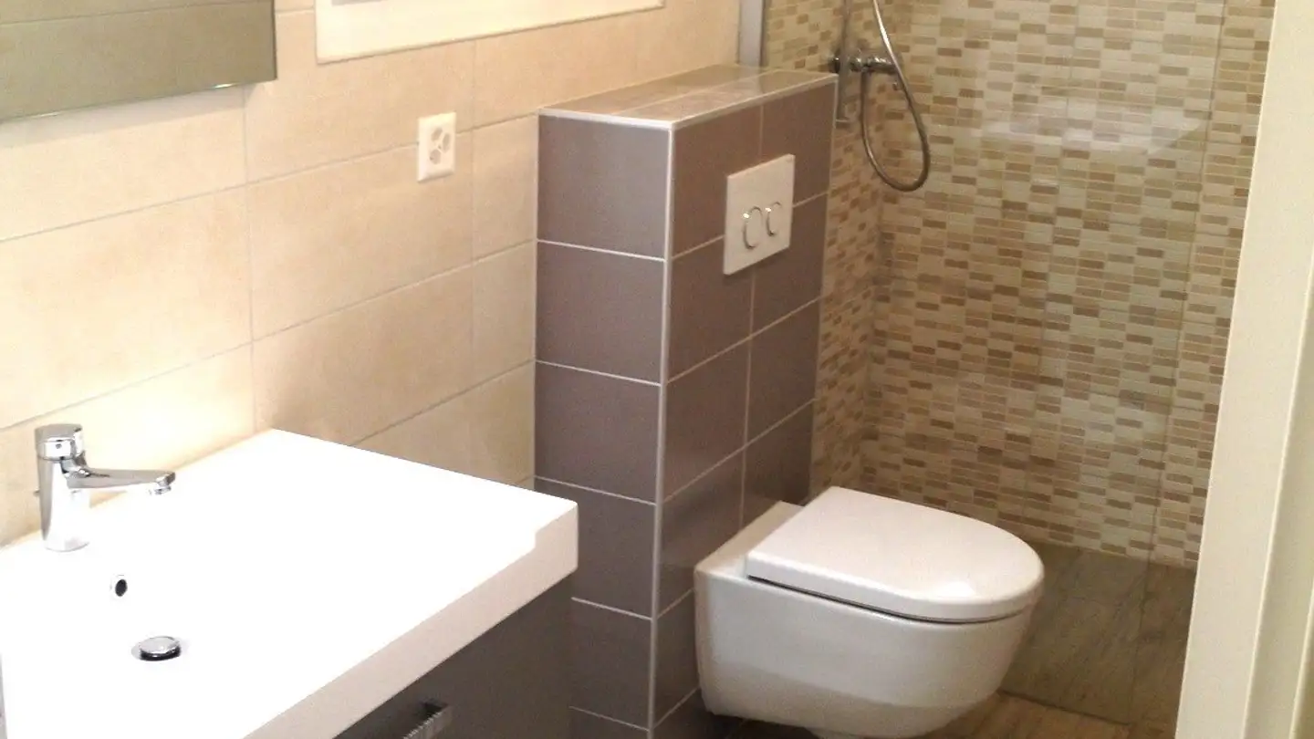 Appartement à louer - Chemin Du Toulin, 1907 Saxon - Photo 2