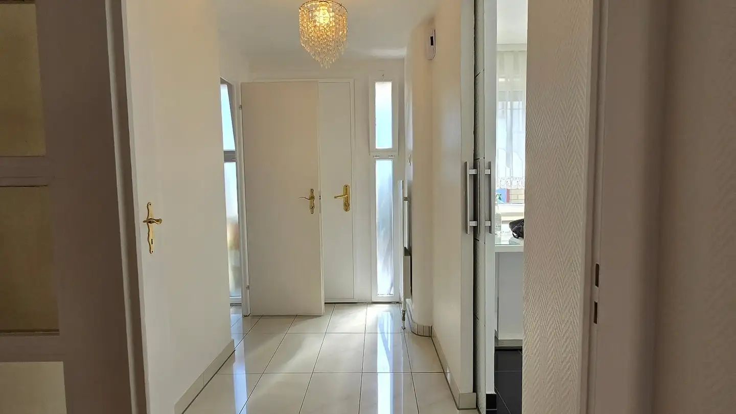 Single house for rent - 4153 Reinach BL