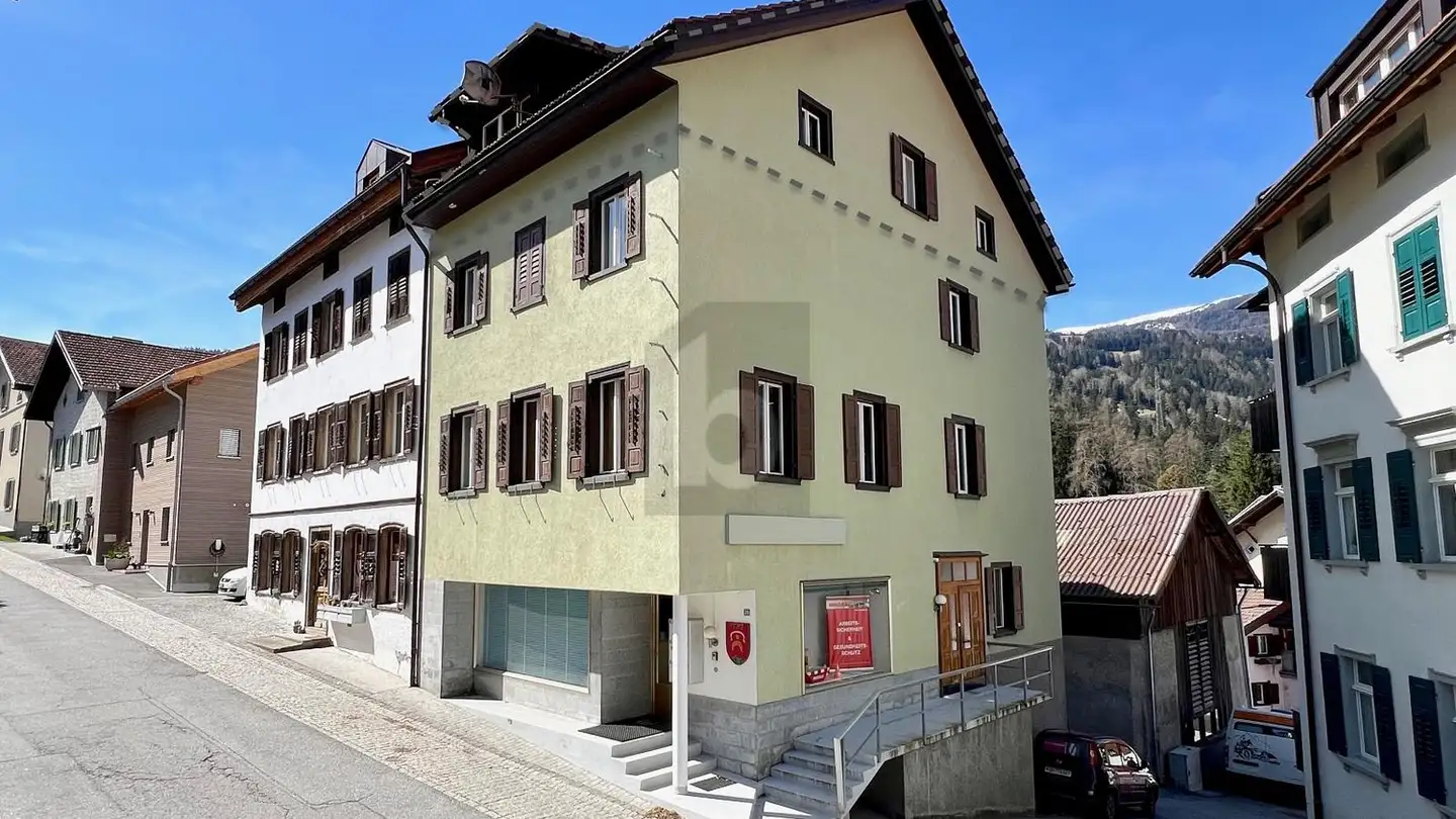 Spazio ufficio in affitto - 7450 Tiefencastel