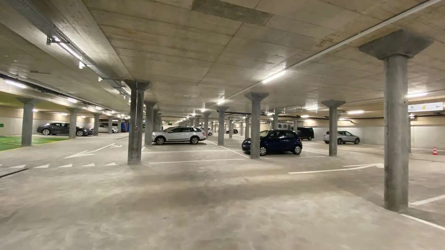 Outdoor parking space for rent - Grosszelgstrasse 18, 5436 Würenlos