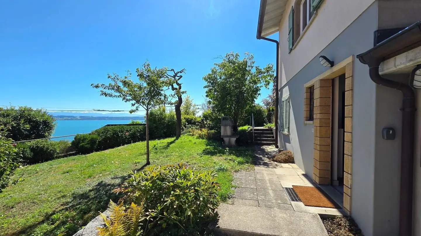 Single house for sale - Route Des Longschamps 4, 2068 Hauterive NE