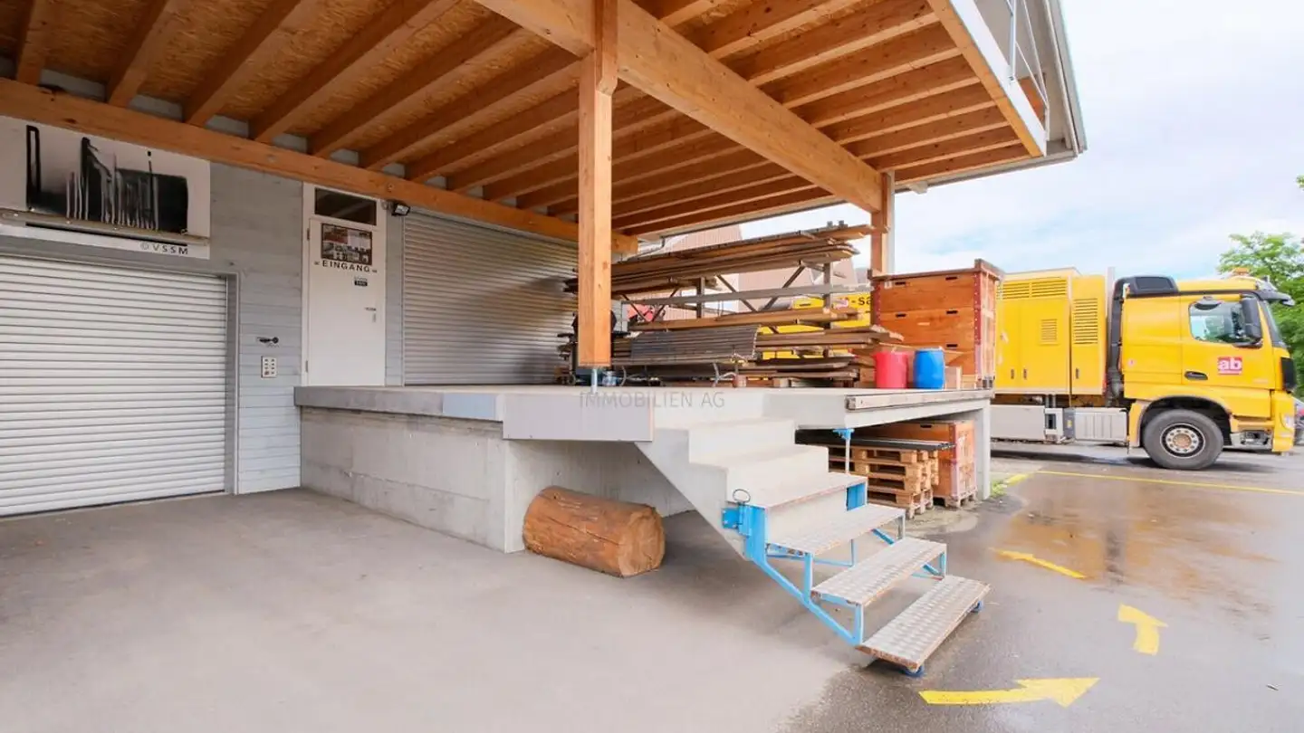 Mischgenutztes Gebäude kaufen - Industriestrasse 55, 4227 Büsserach - Foto 2