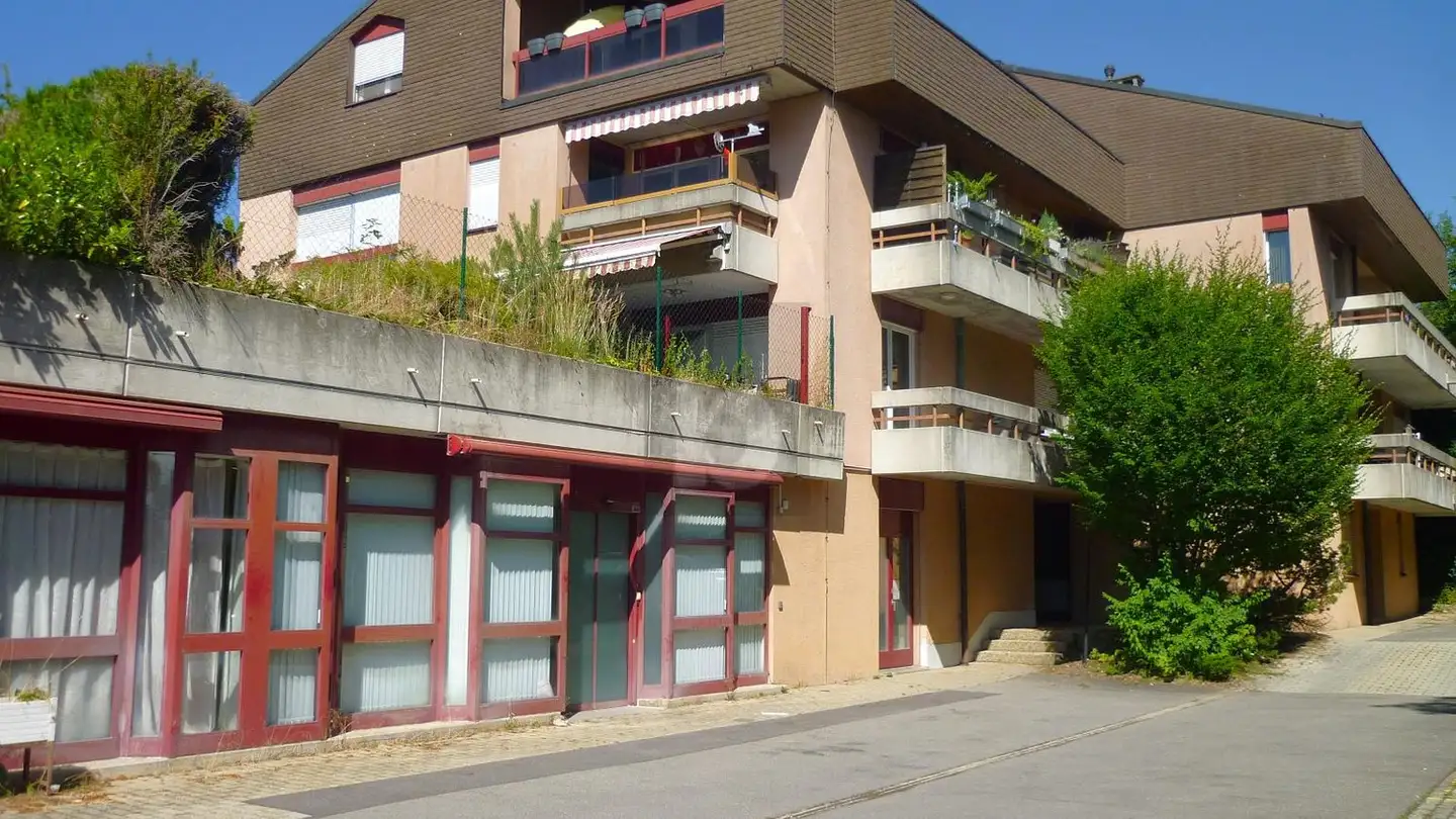 Office space for rent - 1073 Savigny