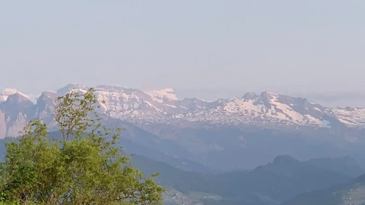 Constructible plot for sale - 8340 Hinwil