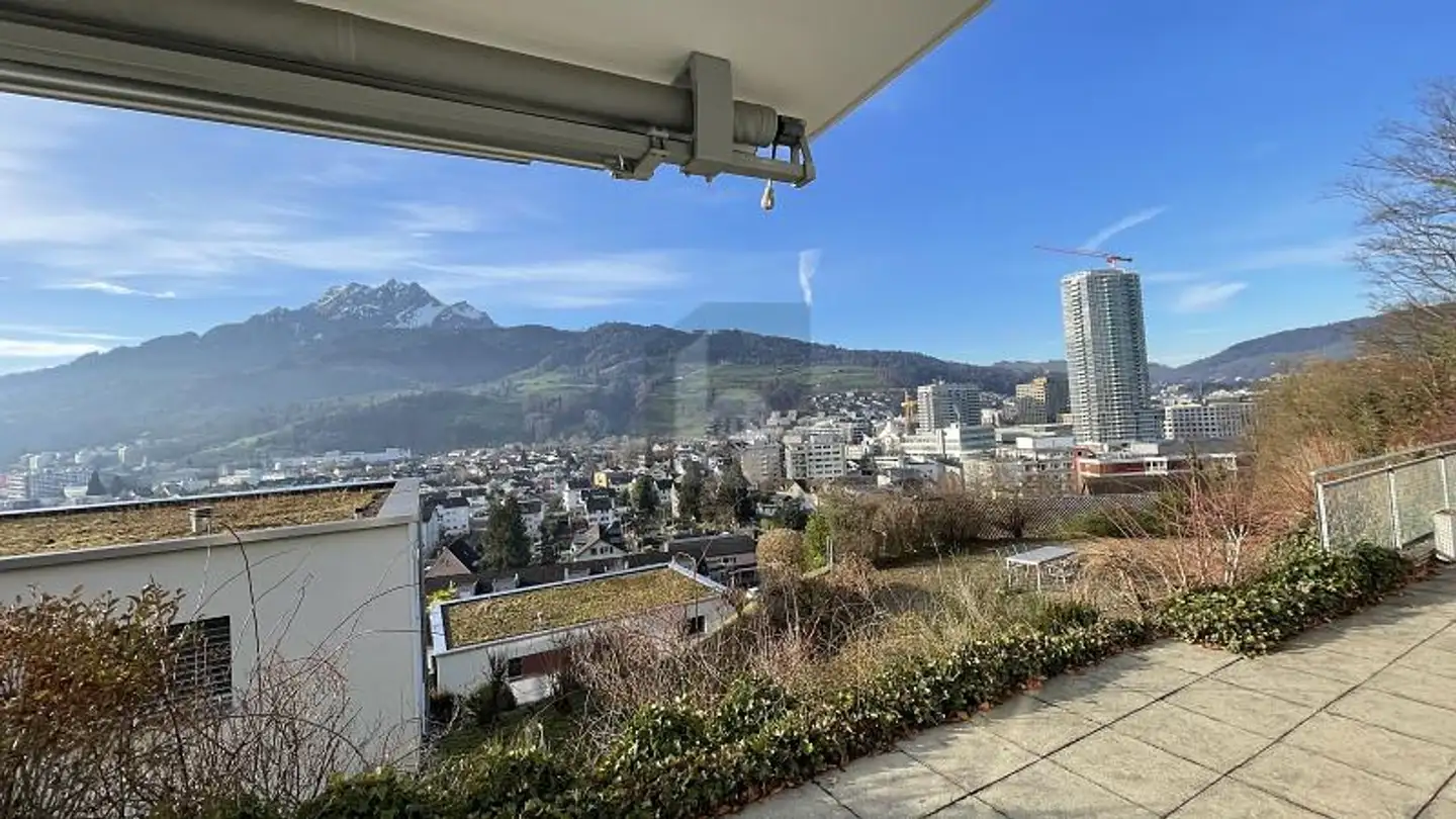 Appartement en terrasse à louer - 6048 Horw