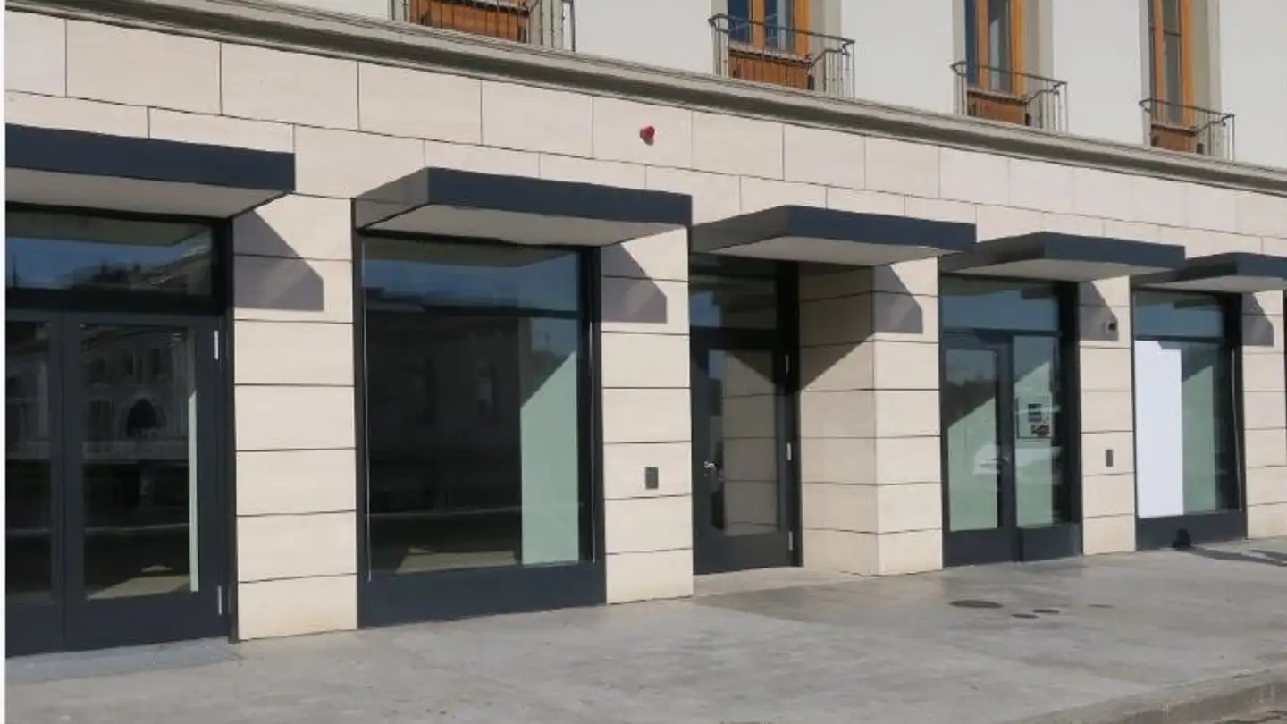 Gewerbe mieten - Quai Des Bergues 15, 1201 Genève