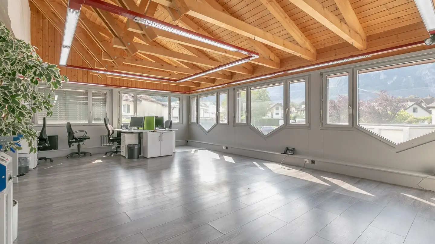 Spazio ufficio in vendita - Sonnenhügelstrasse 11, 8750 Glarus - Foto 2