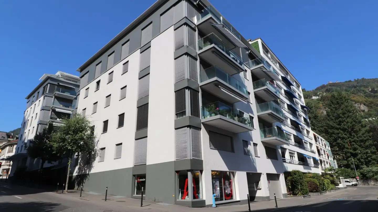 Commercial à vendre - 1820 Montreux