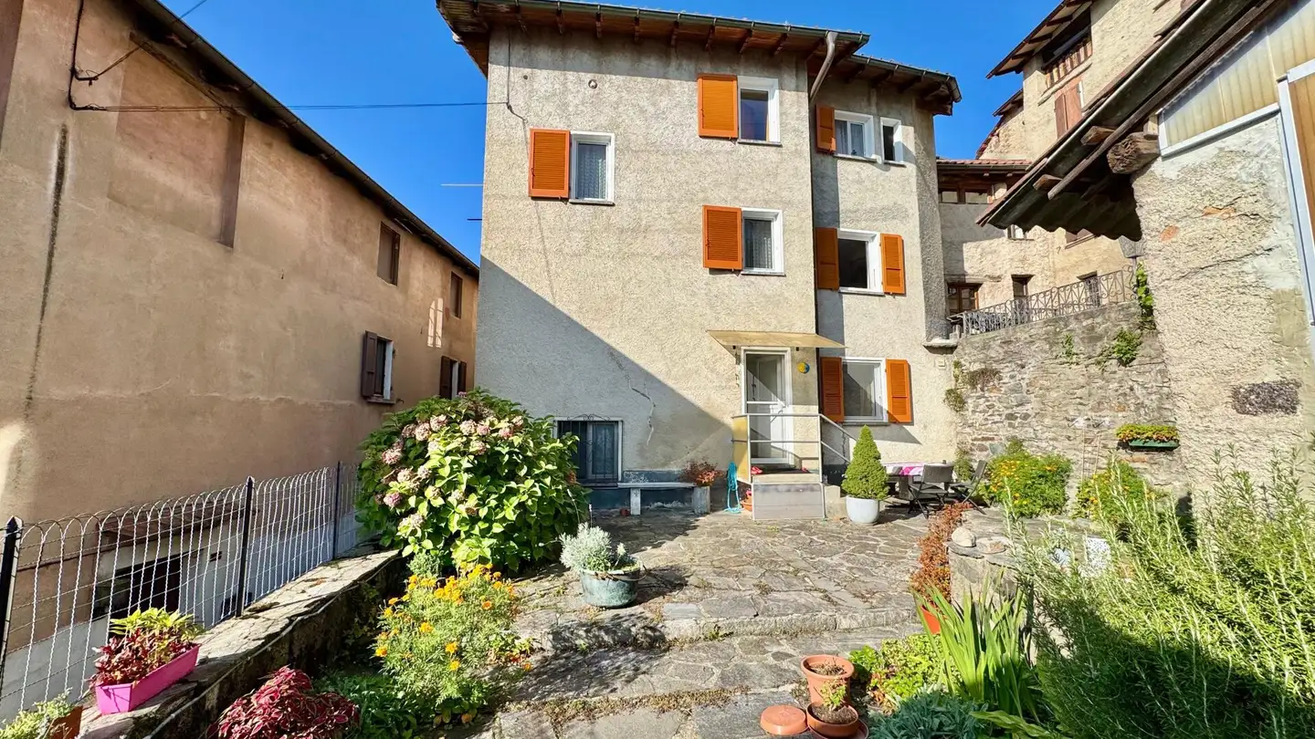 Einfamilienhaus kaufen - Contráda Pína, 6937 Breno