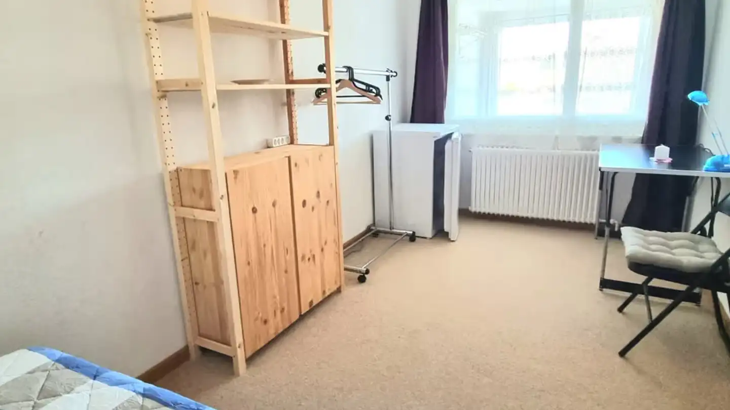 Single room for rent - Grand-Rue, 1450 Ste-Croix