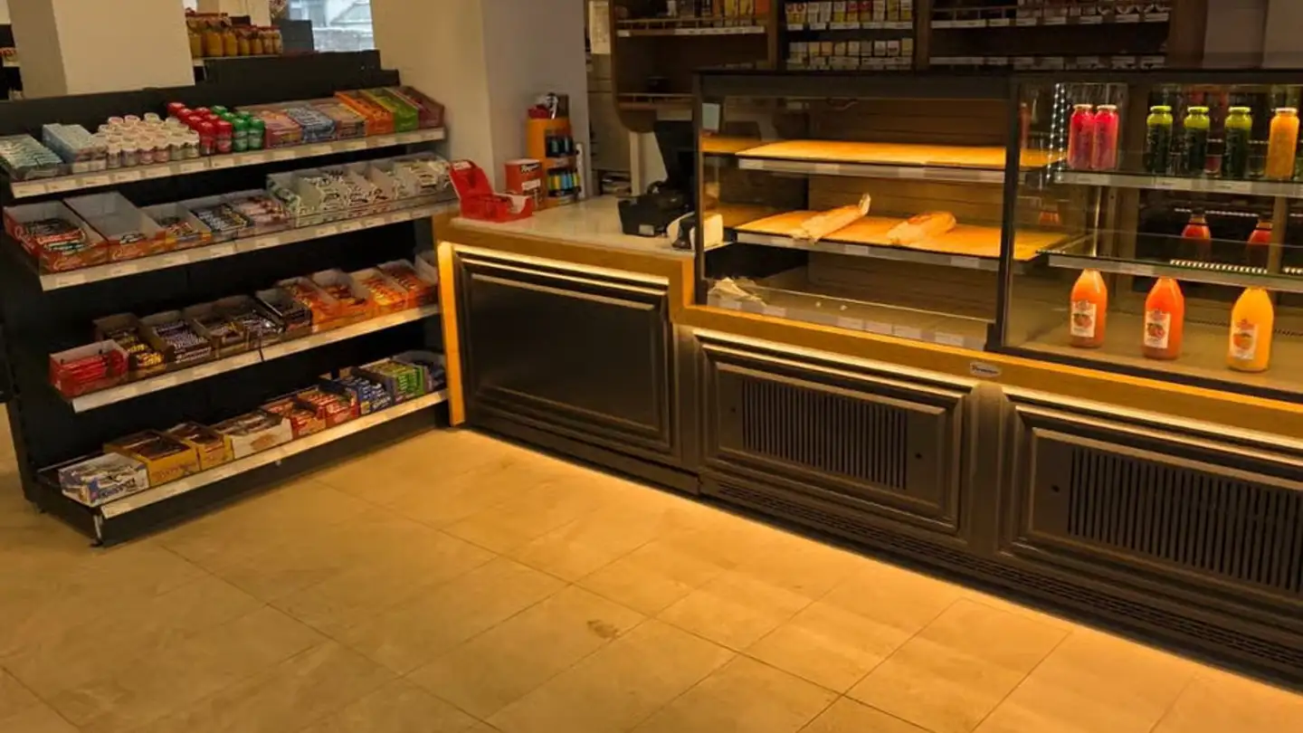 Commercial for rent - Rue Industrielle 70, 2740 Moutier - Photo 3