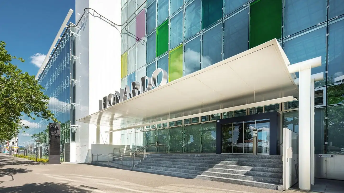 Office space for rent - Thurgauerstrasse 80, 8050 Zürich