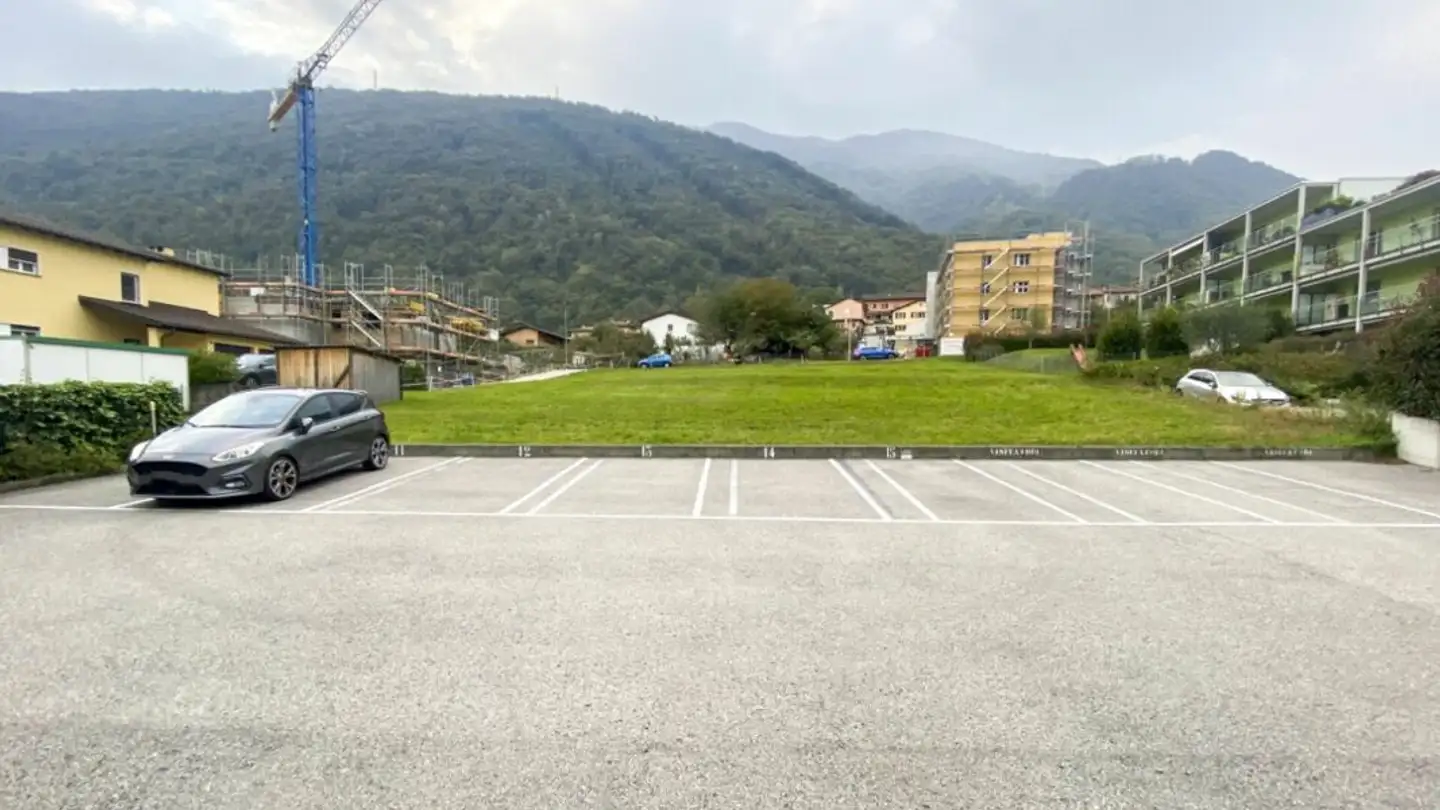 Parkplatz im Freien mieten - Via Industrie 20, 6930 Bedano