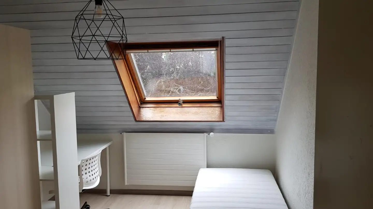 Single room for rent - Faubourg Du Lac 43, 2000 Neuchâtel - Photo 3