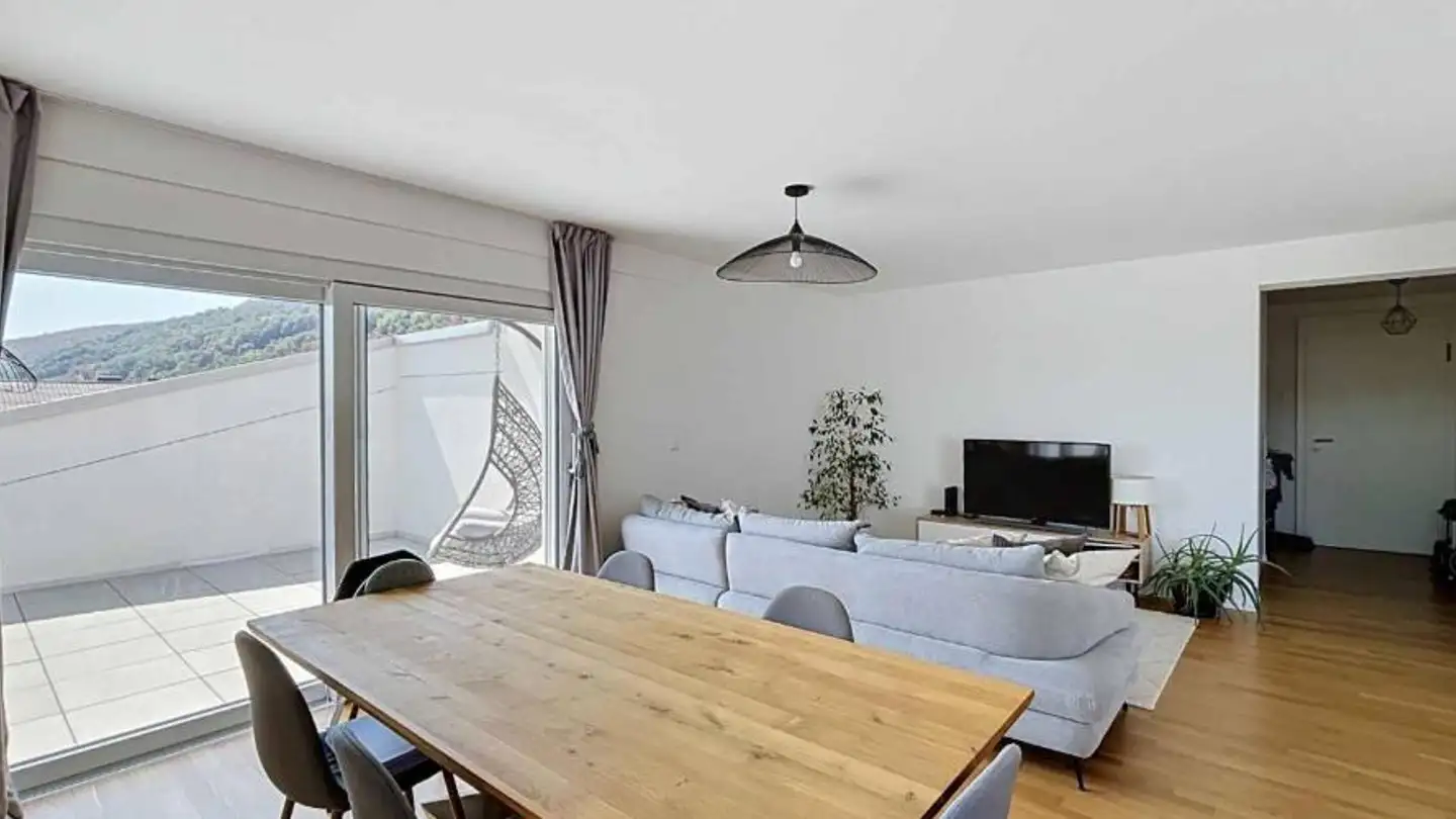 Apartment for sale - 2088 Cressier NE