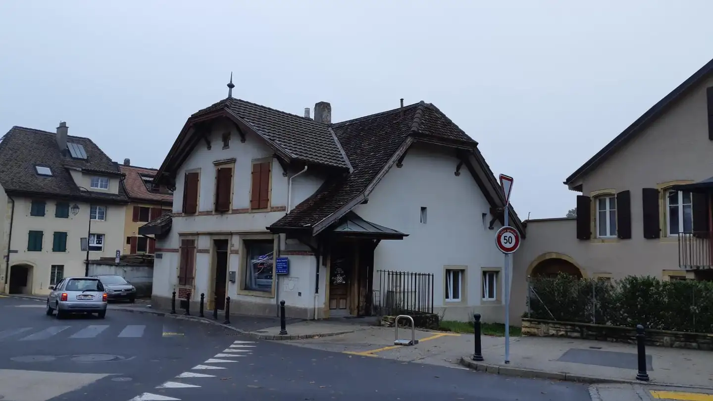 Edificio ad uso misto in affitto - Rue Du Lac 2, 2014 Bôle