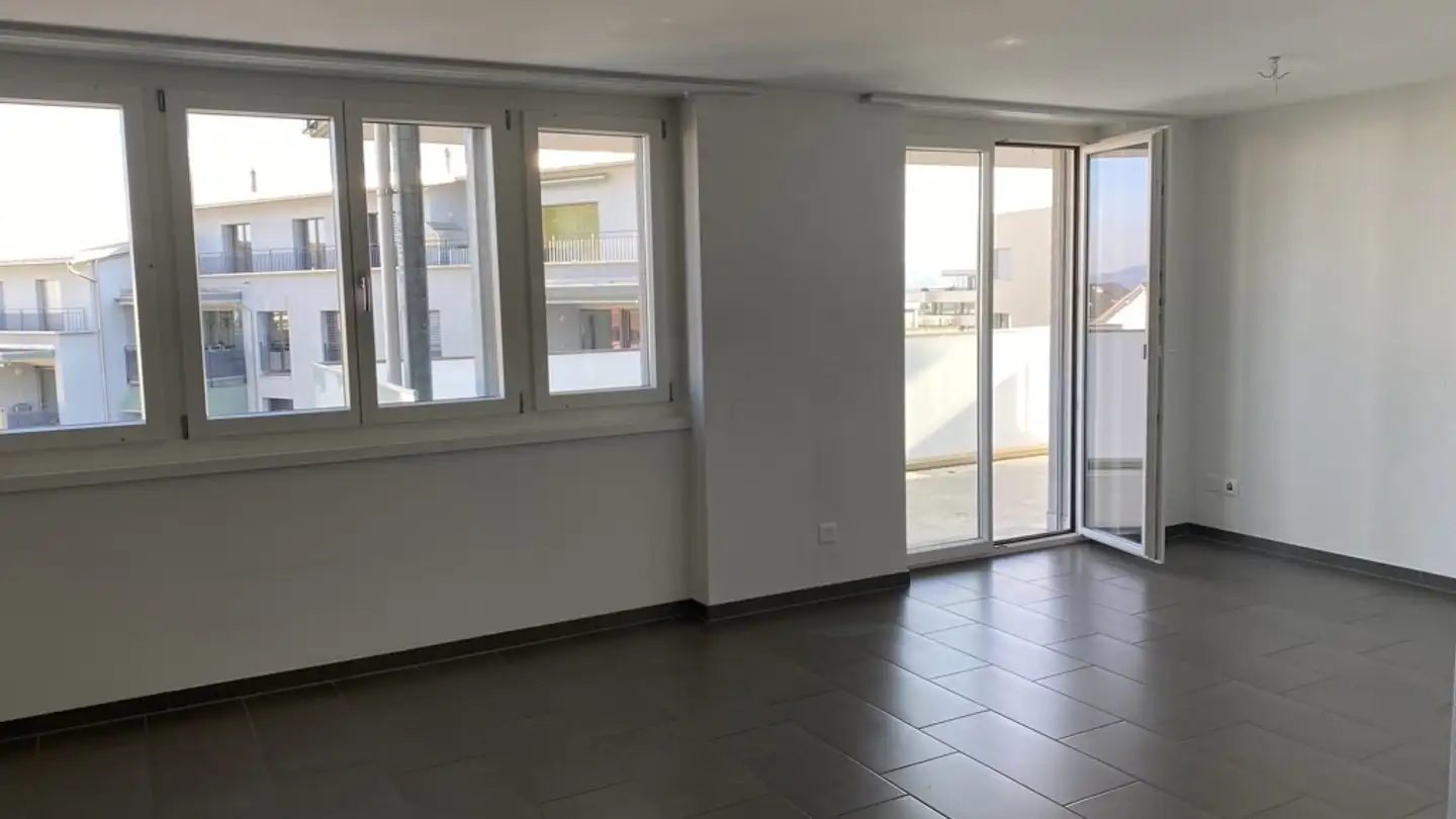 Wohnung mieten - Dorfstrasse 10, 8834 Schindellegi - Foto 2