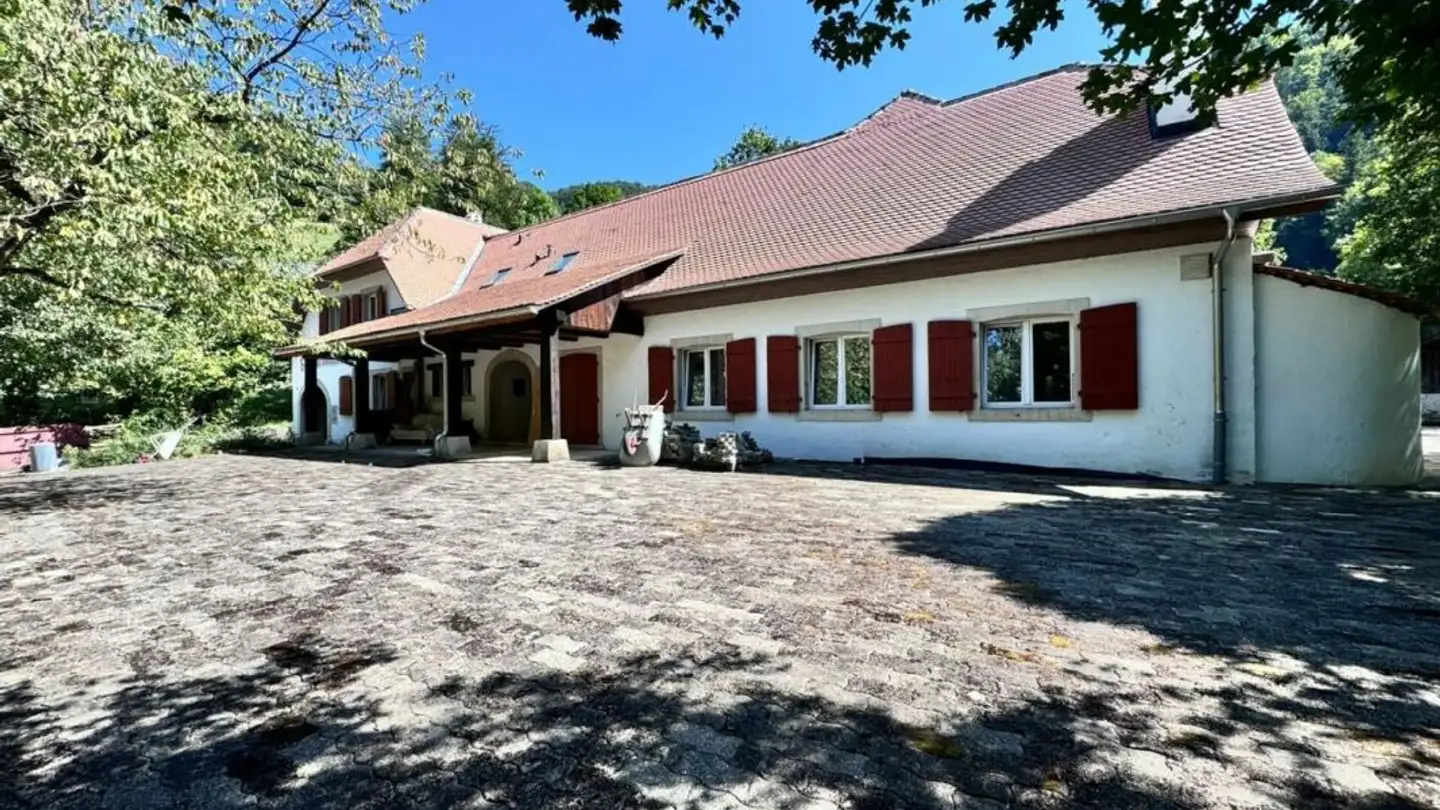 Mischgenutztes Gebäude kaufen - La Charbonnière 16, 2762 Roches BE - Foto 2