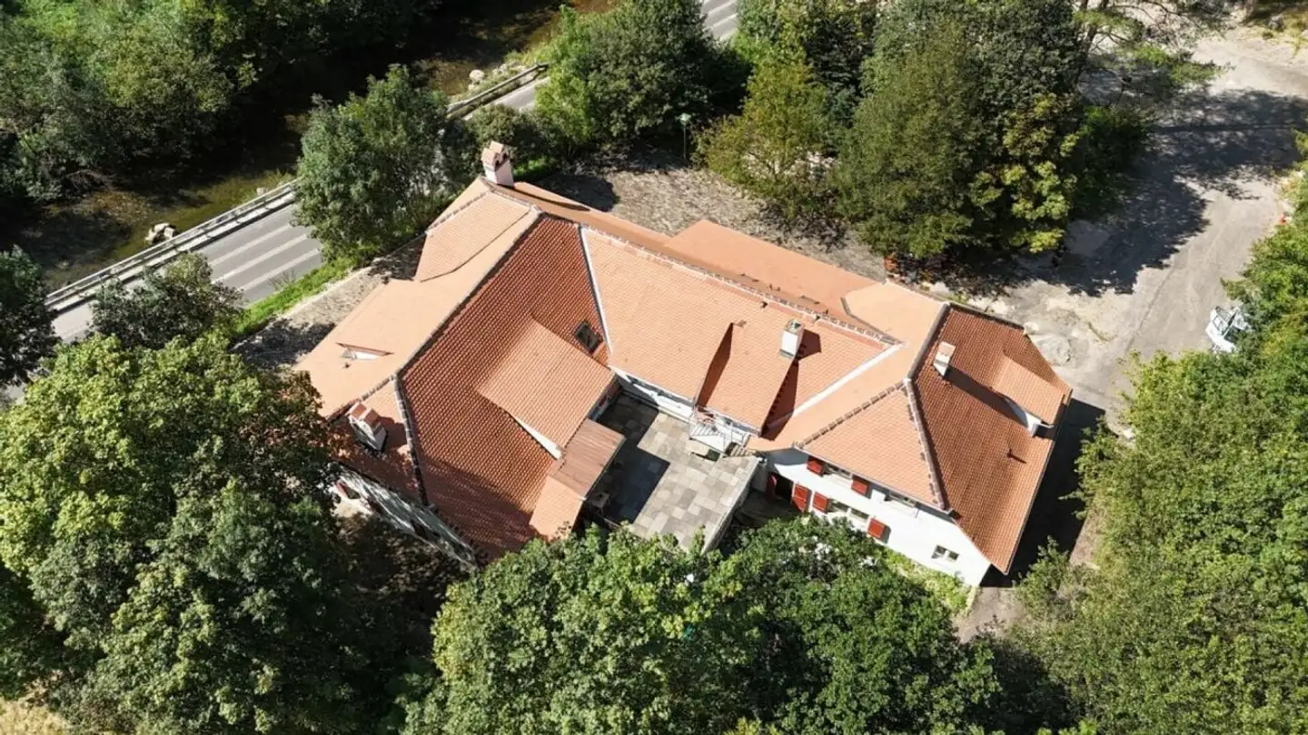 Mischgenutztes Gebäude kaufen - La Charbonnière 16, 2762 Roches BE - Foto 3