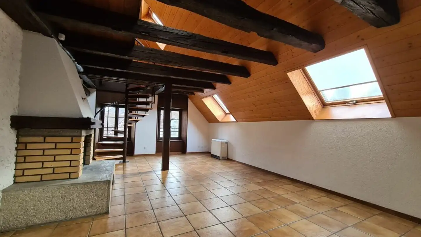 Attique à louer - Rue Daniel-Jeanrichard, 2400 Le Locle
