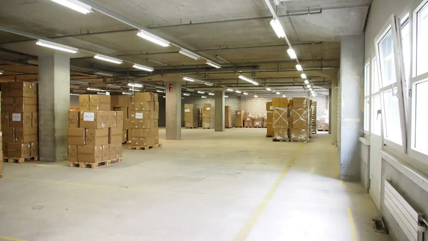 Espace de stockage à louer - Hofackerstrasse 40, 4132 Muttenz - Photo 2