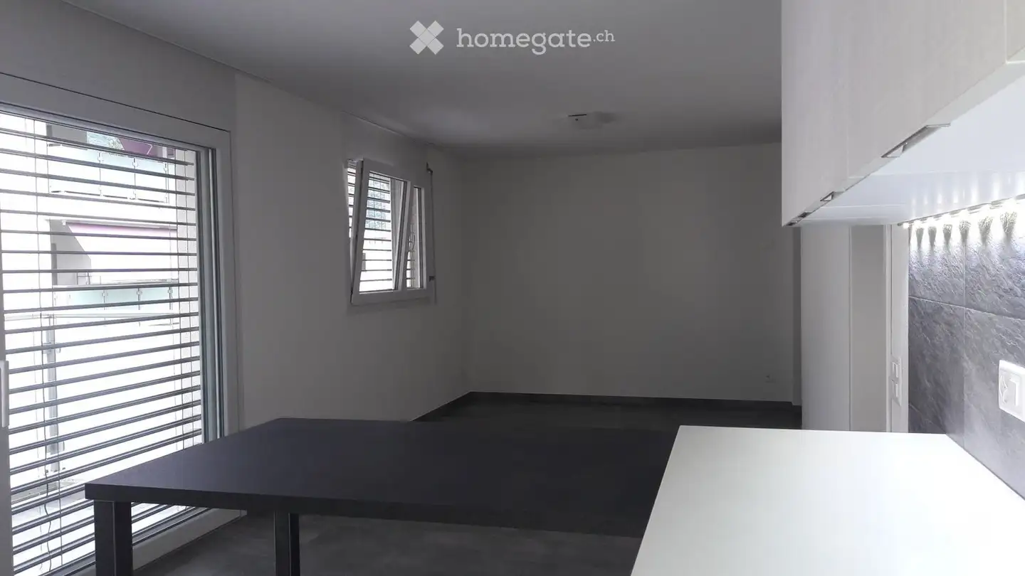 Appartement à louer - 6532 Castione - Photo 2